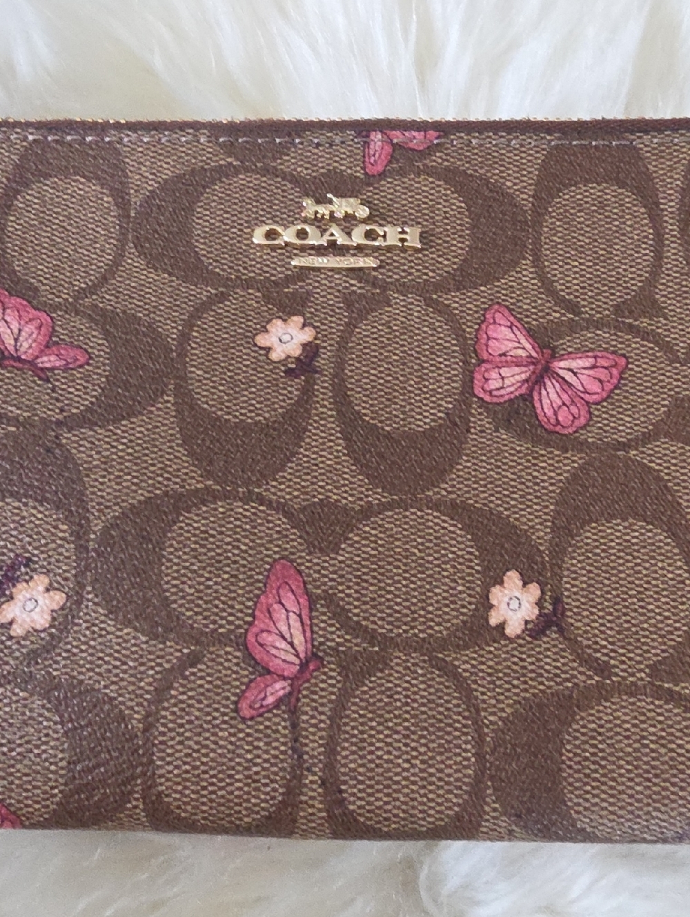 Pretty Coach Double Zip Buttetfly Signature Wristlet Wallet ๐ฉท๐ฆ๐ฎ๐ค - Picture 16 of 16